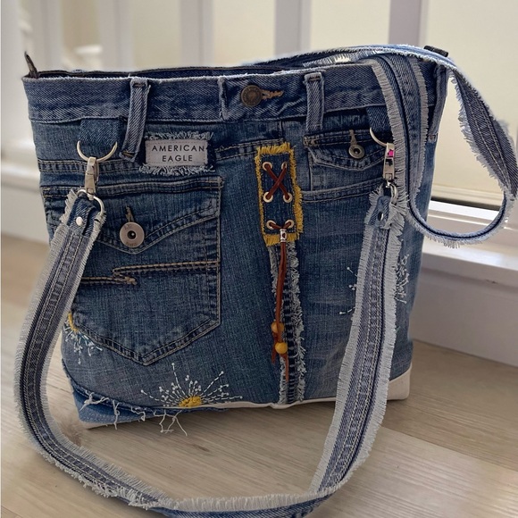 Denim Hand embroidery patchwork shoulder bag-Sashiko inspired one of a kind - Picture 2 of 10